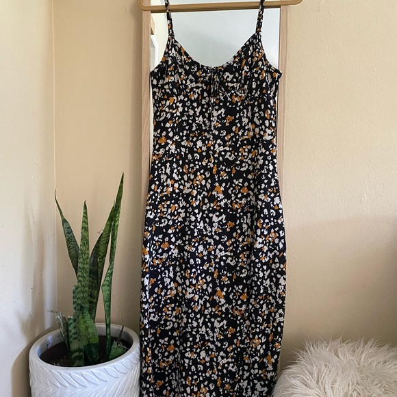 Urban Outfitters Dresses & Skirts - UO Leopard Print Midi Dress